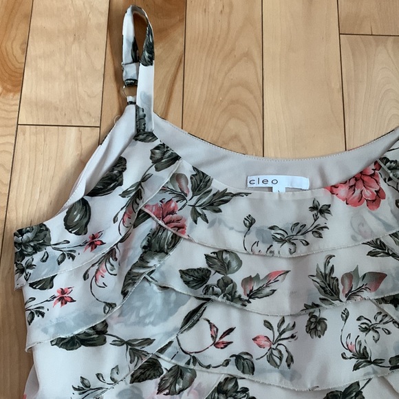 Cleo Flower Tank Top - Picture 2 of 5